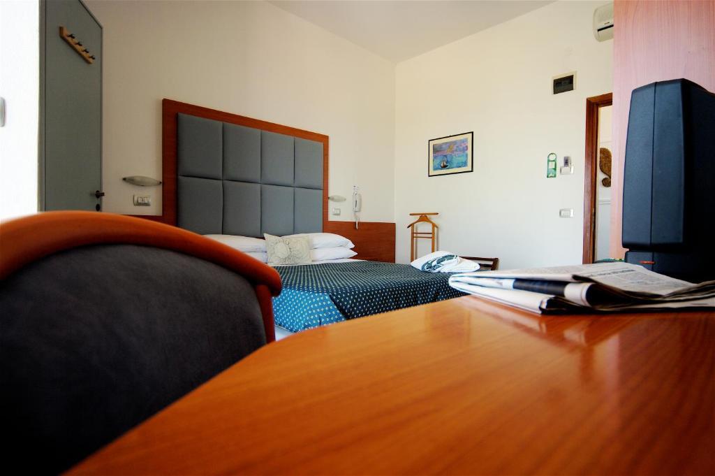 Giovanna Regina Hotel Gabicce Mare Habitación foto